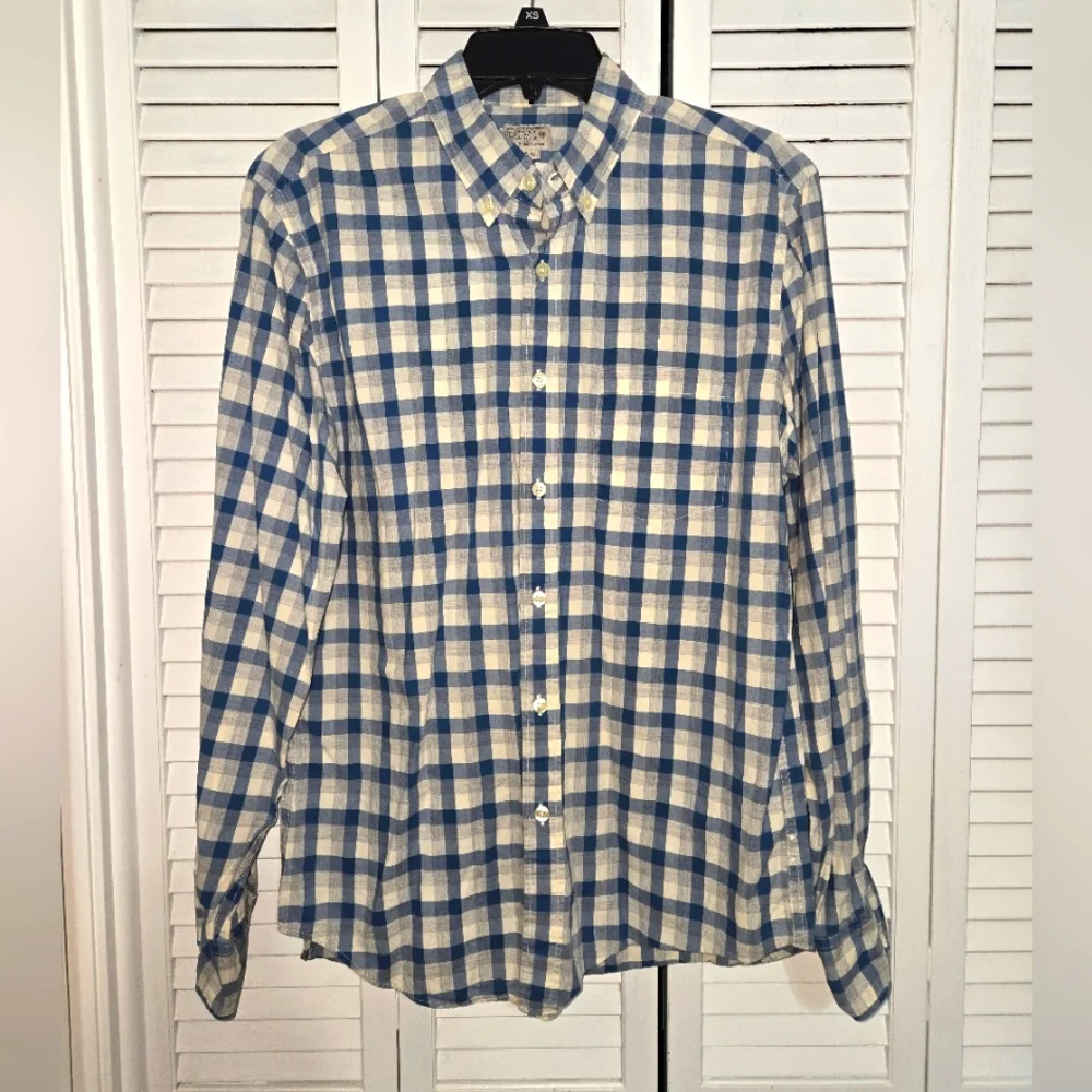 J Crew Men's M Plaid Long Sleeve Shirt